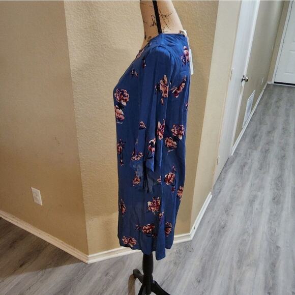 Pink Rose keyhole bell sleeve‎ mini dress size small new!!! - Picture 2 of 6